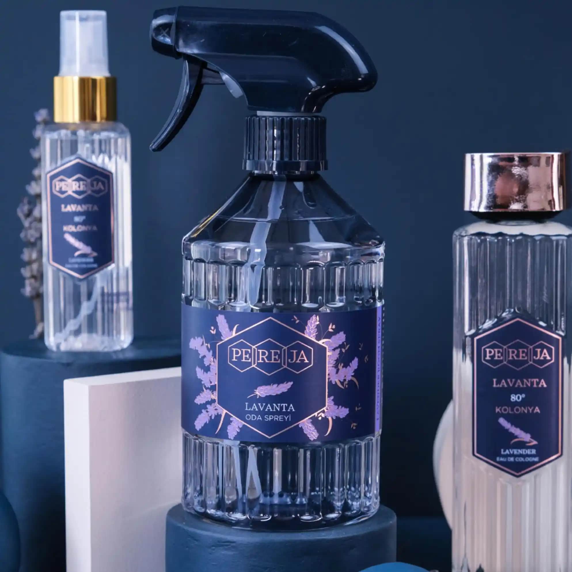 Lavanta Oda Spreyi: Doğal ve Ferahlatıcı Dekorasyon Unsuru Hakkında Kapsamlı Bilgi