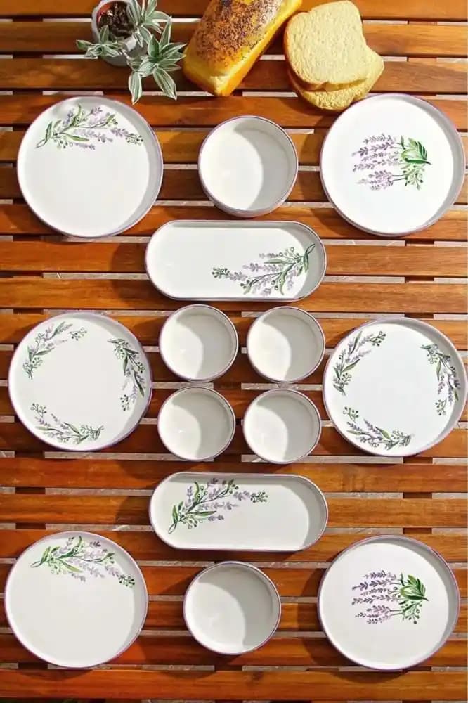 Lavantalı Kahvaltı Takımları ile Sofralarınıza Zarafet ve Huzur Katın