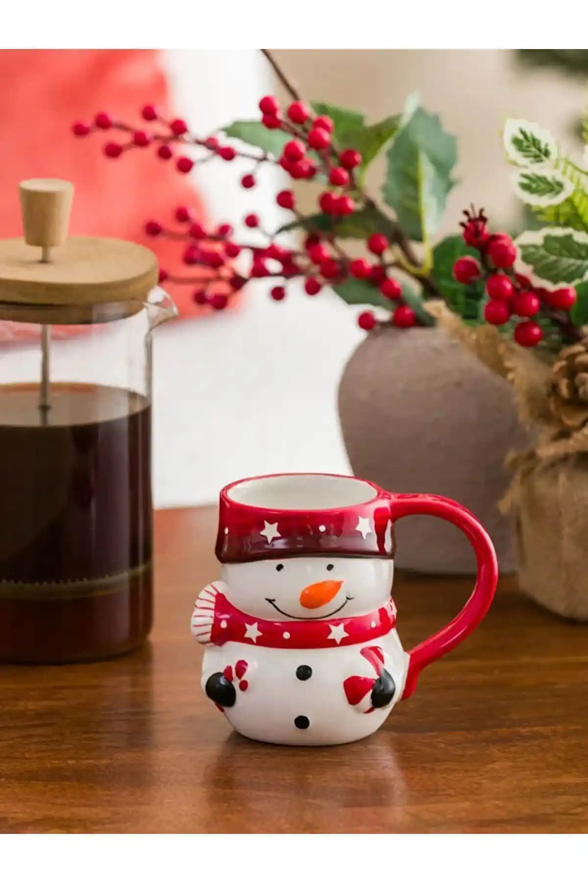 LC Waikiki Yılbaşı Kupaları: Dekorasyon ve Hediye İçin Şık ve Fonksiyonel Modeller