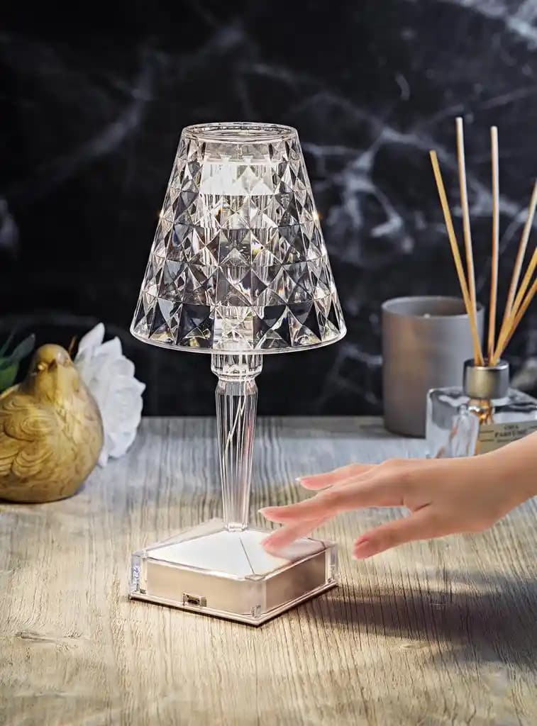 LEDli Dekoratif Aydınlatma Çözümleri ile Mekânlarınızı Yeniden Tasarlayın