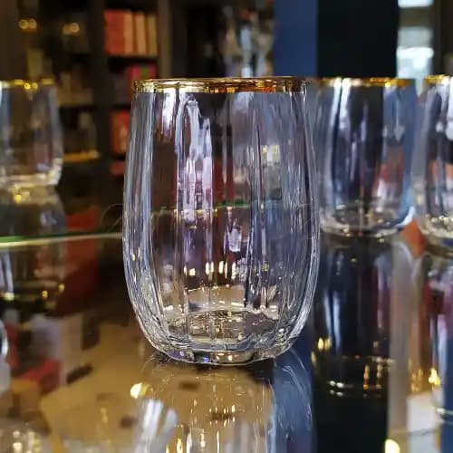 Linka Kahve Yanı Su Bardağı ile Dekorasyon ve İşlevselliği Bir Arada Sağlayın