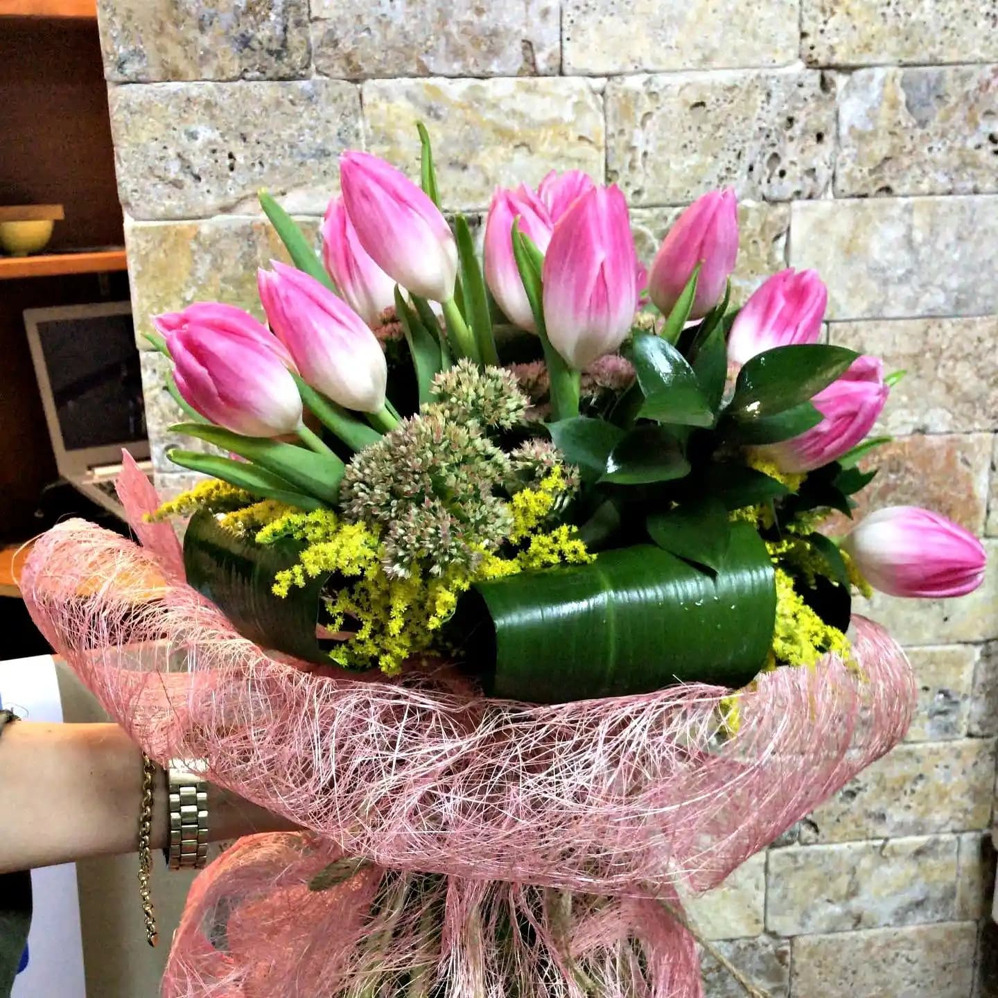 Lotus Buketi: Dekorasyonda Zarafet ve Anlamın Güçlü Sembolü