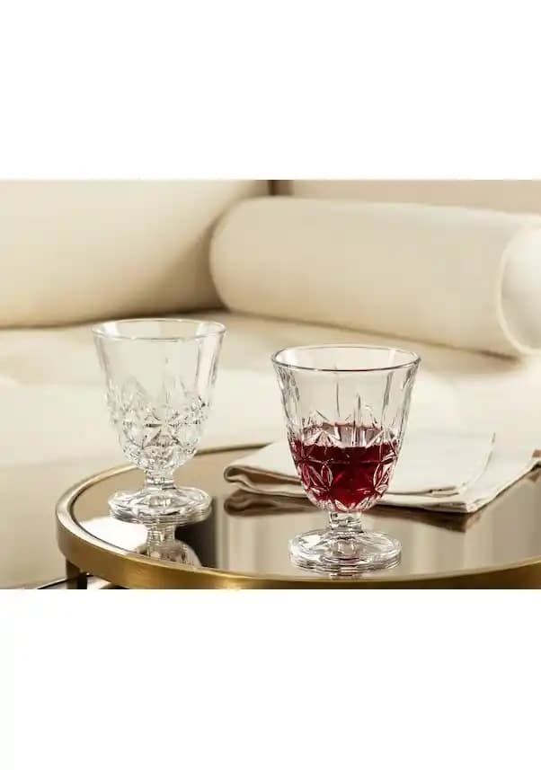 Madame Coco Ayaklı Bardaklar ile Dekorasyonunuzu Şıklık ve Fonksiyonellik Bir Arada Sağlar