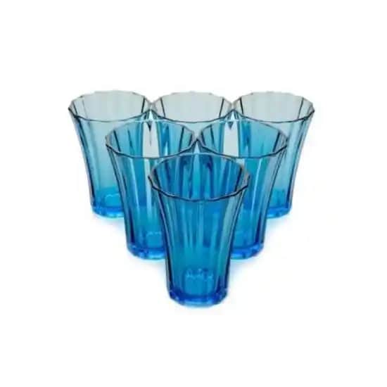 Mavi Su Bardağı ile Dekorasyonunuza Serinlik ve Şıklık Katmanın Yolları