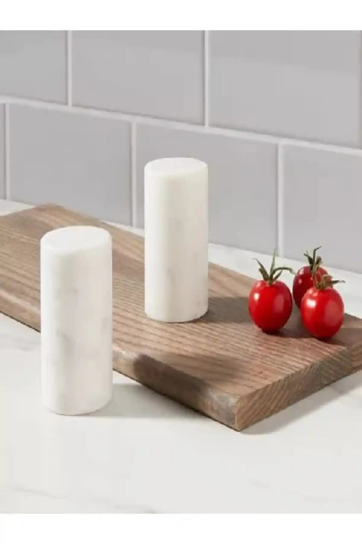 Mermer Tuzluk ve Biberlik Setleriyle Dekorasyonda Zarafet ve İşlevsellik