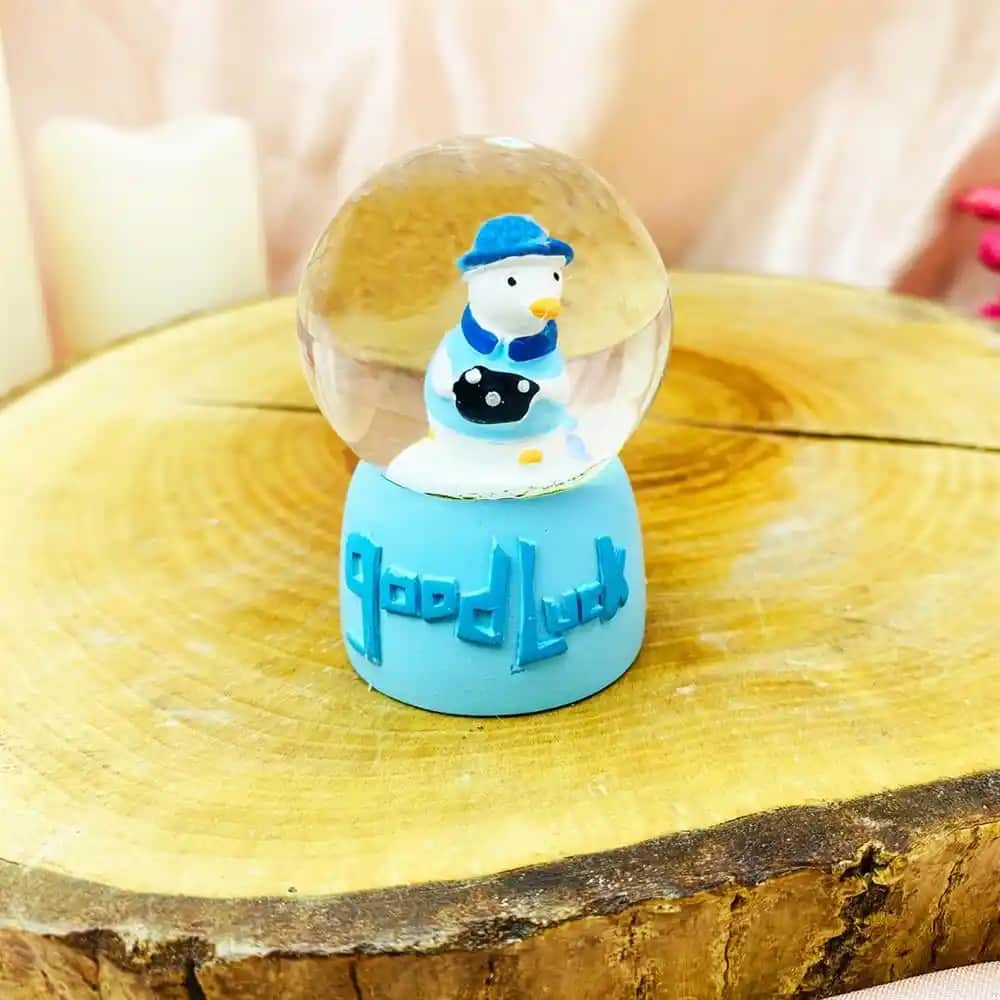 Mini Kar Küresi Dekorasyonunda Zarif ve Sıcak Dokunuşlar İçin Rehberlik