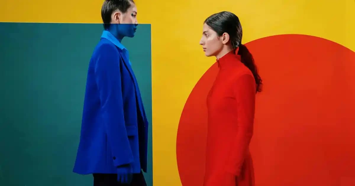 Modern aplikler ile çağdaş iç mekan tasarımında şıklık ve fonksiyonelliğin birleşimi