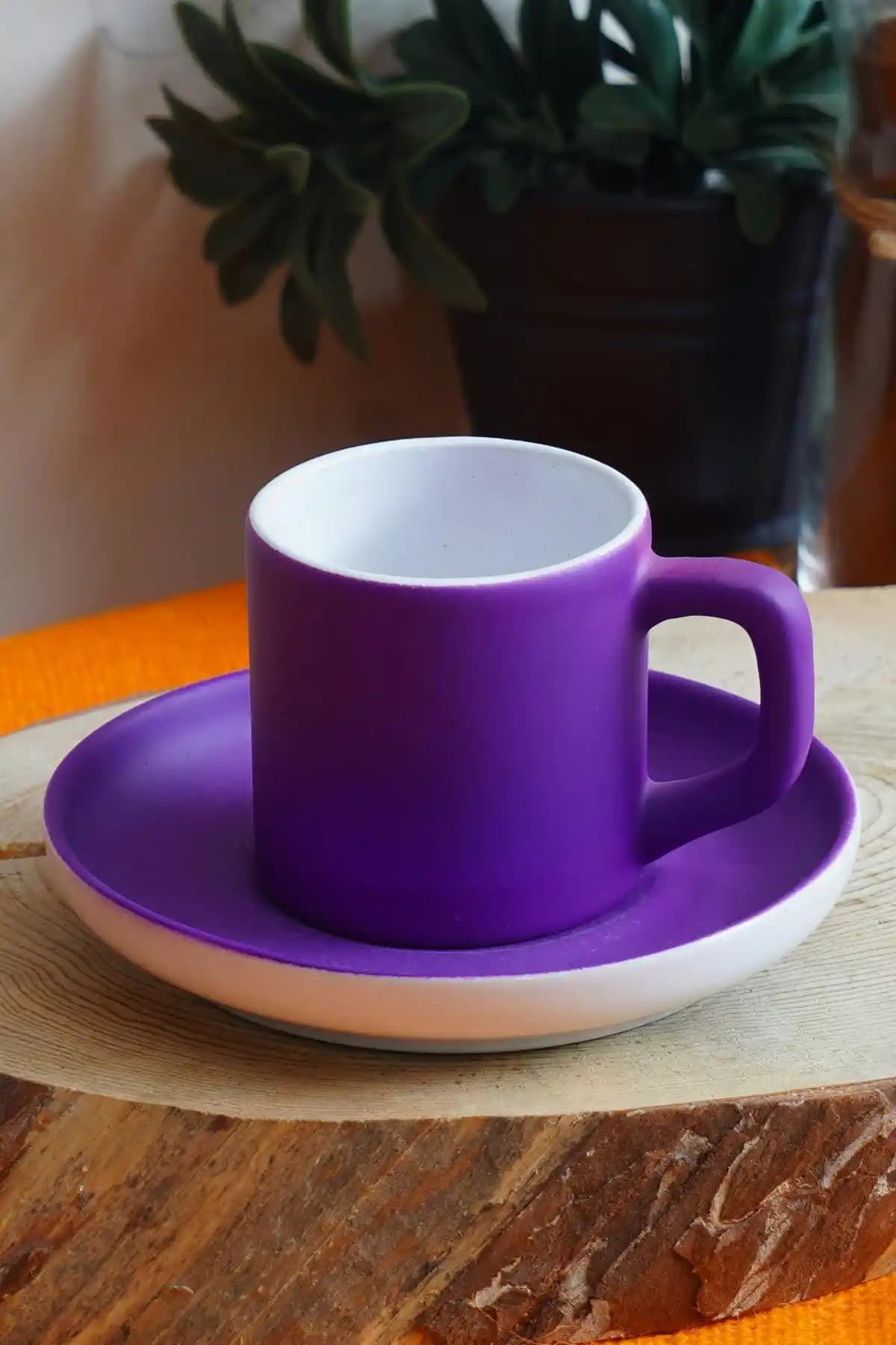 Mor Fincan Dekorasyonunda Zarafet ve Şıklık Sağlayan Modern Kullanım İpuçları