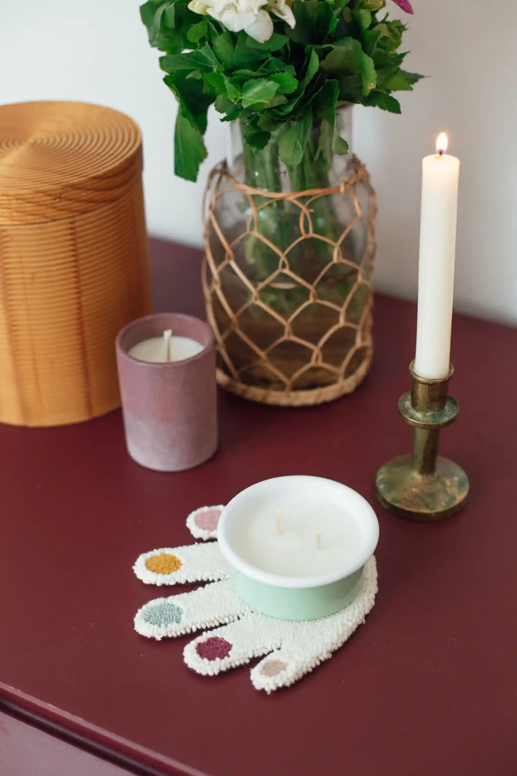 Mum Altlığı Seçimi ve Dekorasyonda Kullanım İpuçları