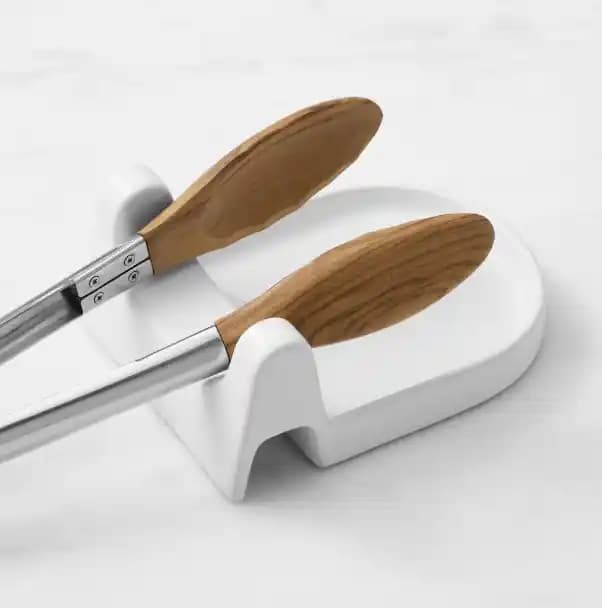 Mutfak Dekorasyonunda İşlevsel ve Şık Ocak Yanı Kaşıklık Çözümleri