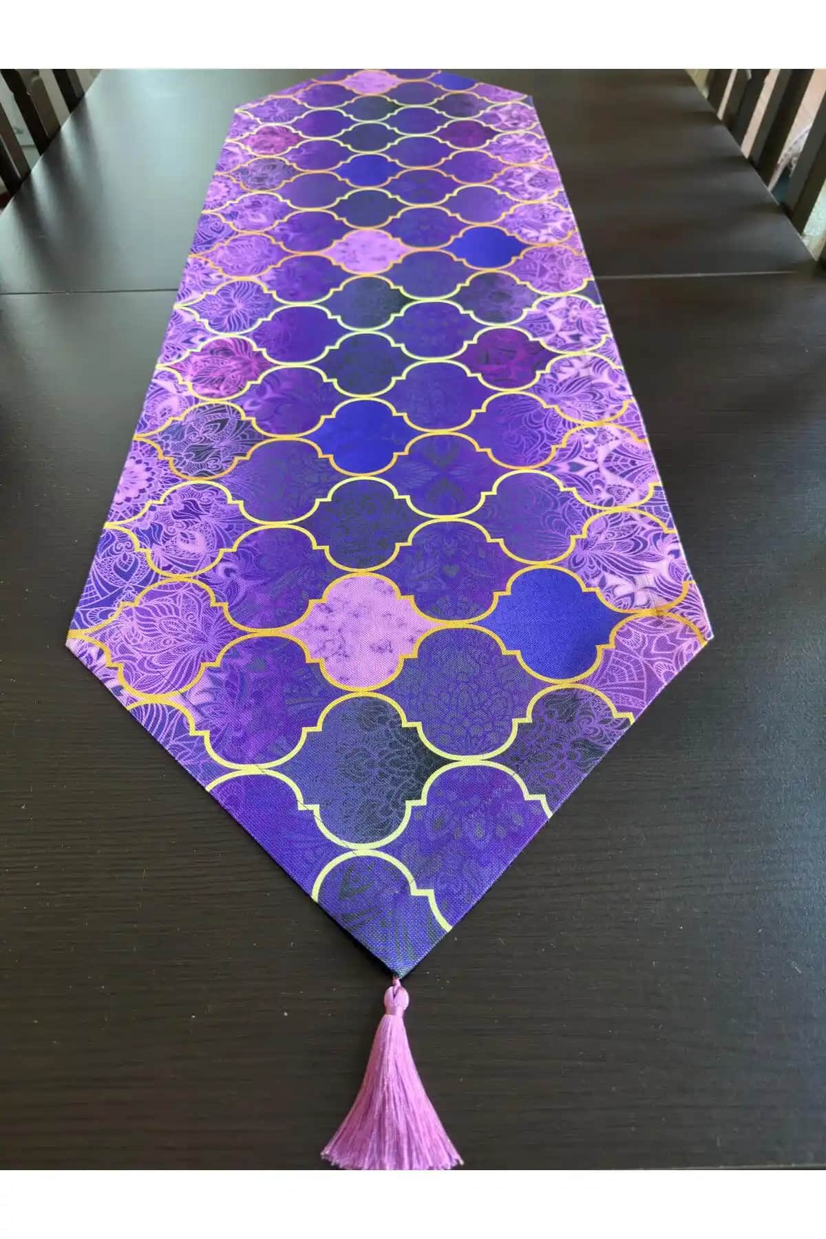 Mutfak Dekorasyonunda Şıklık ve Fonksiyonellik İçin En Güzel Runner Seçenekleri