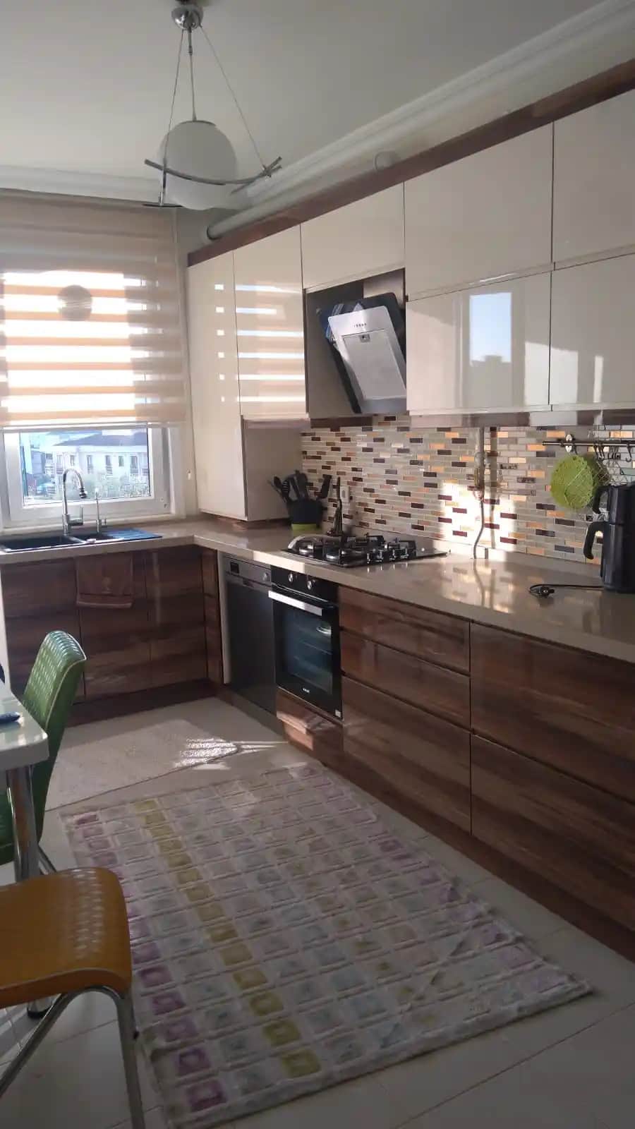 Mutfak Renk Modelleri ve Trendleri ile Şık ve Fonksiyonel Alanlar Yaratma Rehberi