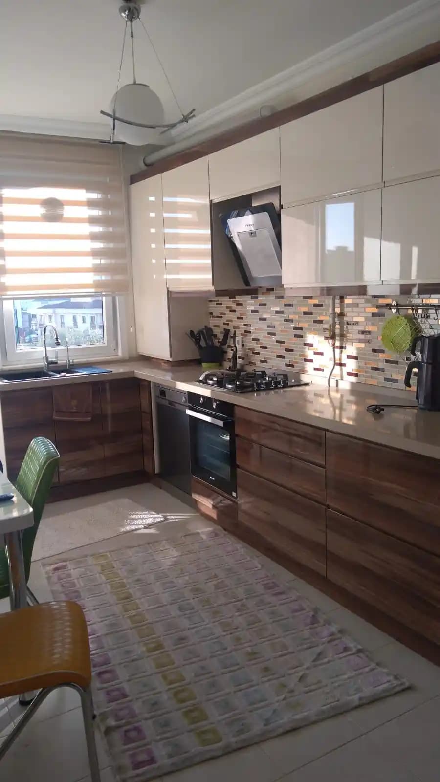 Mutfak Renk Modelleri ve Trendleri ile Şık ve Fonksiyonel Alanlar Yaratma Rehberi