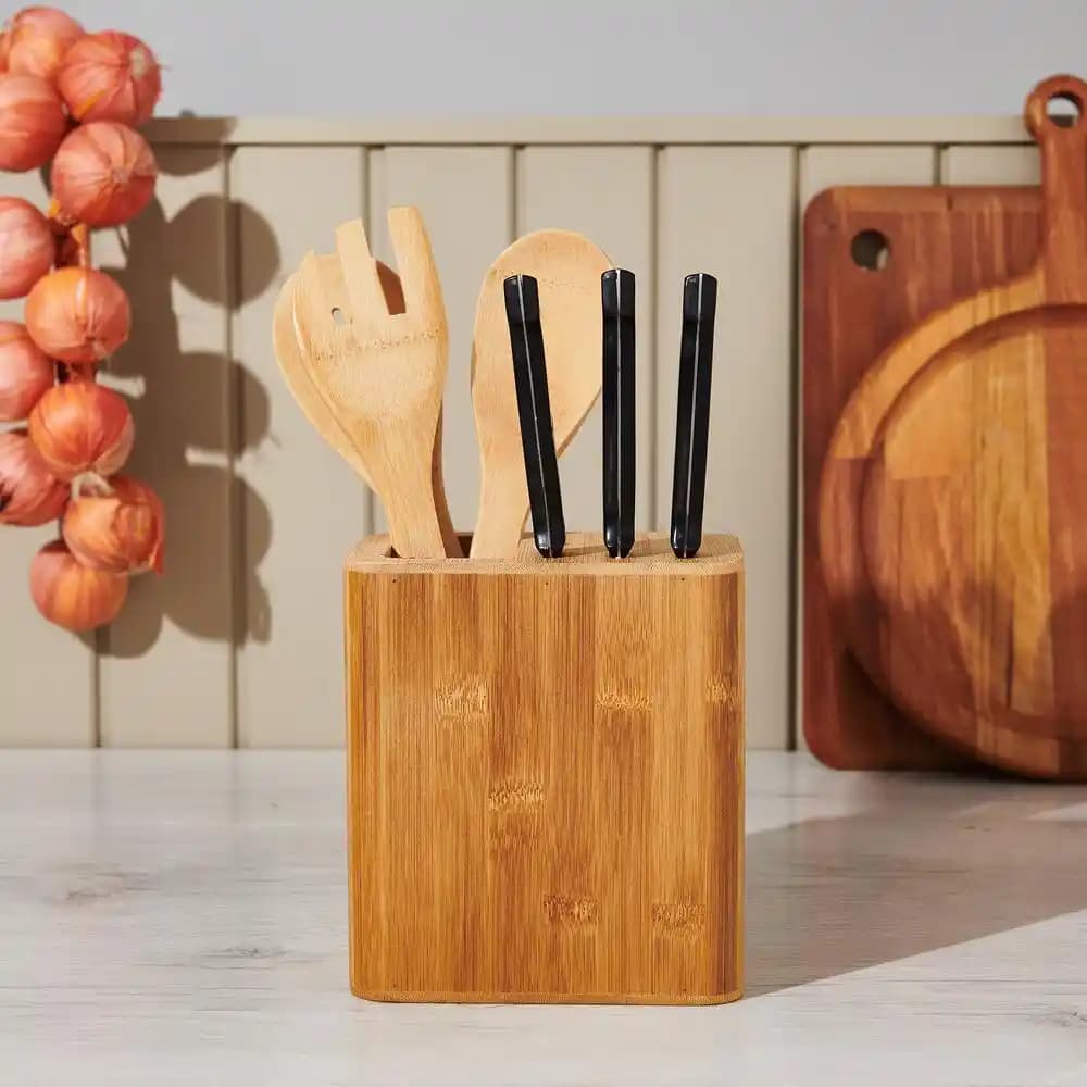 Mutfakta Şıklık ve Fonksiyonelliği Artıran Kaşık Standı Çeşitleri ve Dekorasyon İpuçları