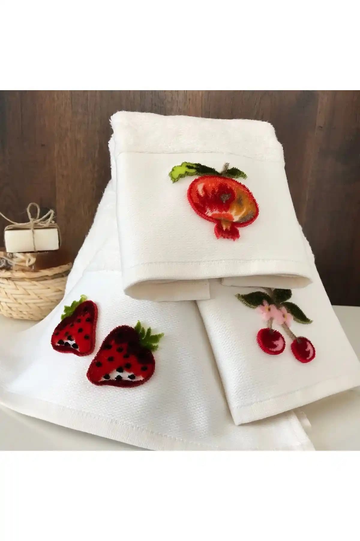 Nakışlı Mutfak Havlusu: Estetik ve Fonksiyonellik Sunan Dekoratif Seçenekler