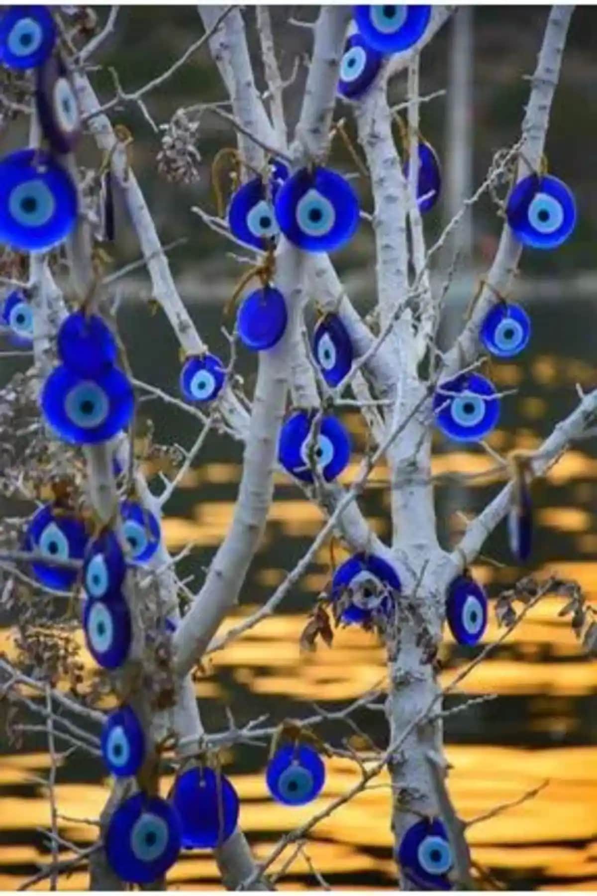 Nazar Boncuklu Ağaç Süsleme ile Evinize Hem Estetik Hem de Koruyucu Atmosfer Katın