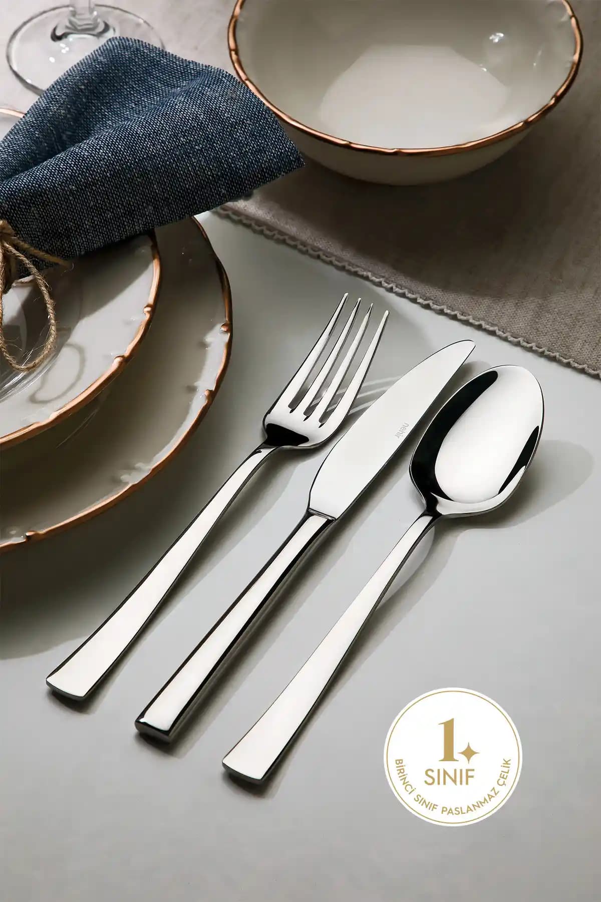 Nehir 84 Parça Çatal Bıçak Takımı ile Modern ve Şık Mutfak Dekorasyonu