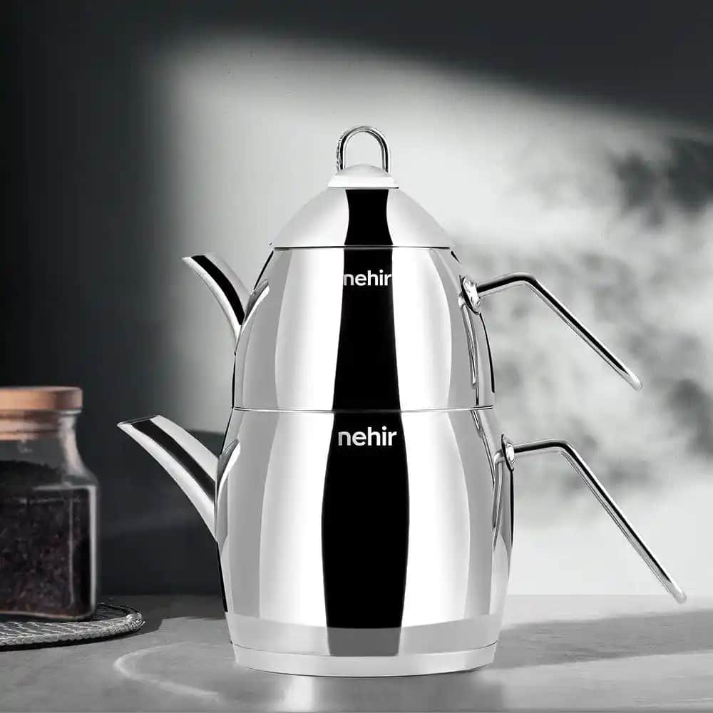 Nehir Temalı Çaydanlık Modelleriyle Dekorasyonda Zarafet ve İşlevsellik