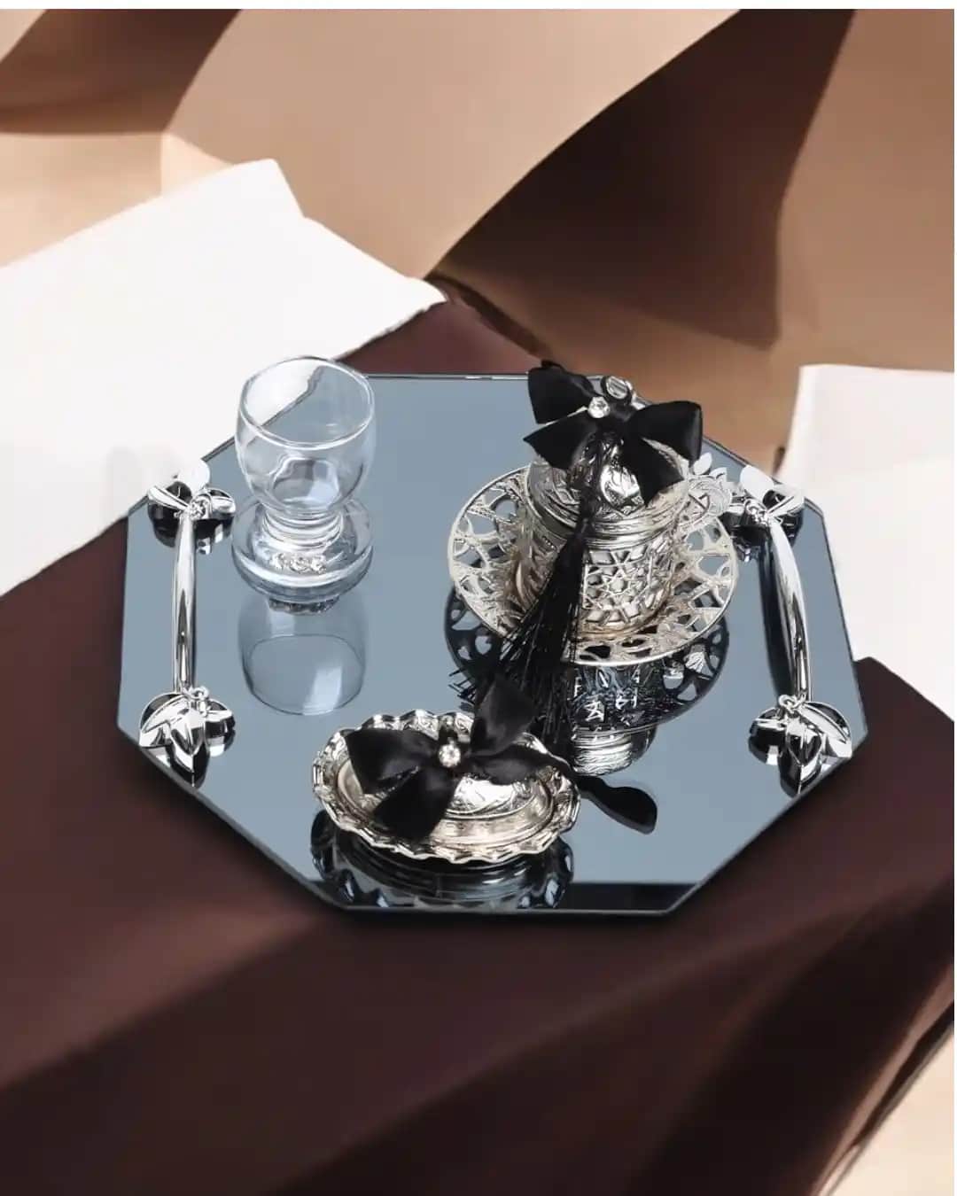 Nişan Kahve Tepsisi Seçimi ve Dekorasyonda Kullanım Rehberi