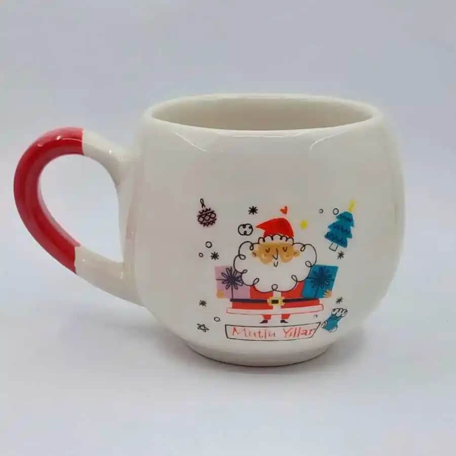 Noel Baba Kupası ile Dekorasyonda Yaratıcı ve Şık Uygulamalar Rehberi