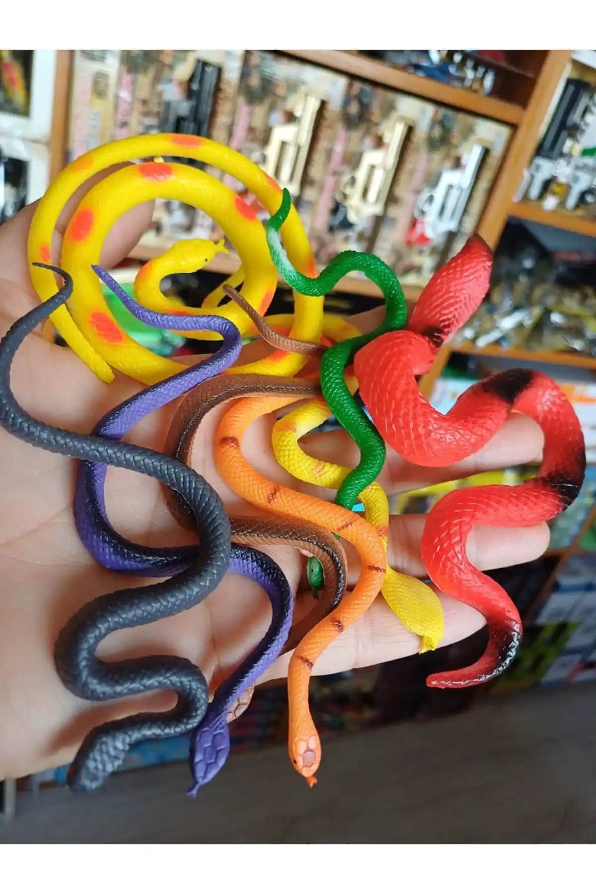 Oyuncak Yılan Dekorasyon Fikirleri ve Mekanlarda Kullanım Alanları