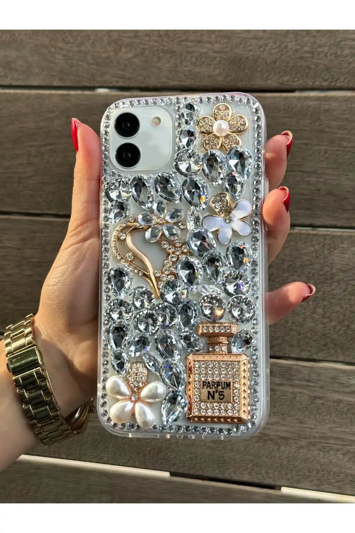 Özel Tasarım Kılıflar ile Dekorasyon ve Mobilya Dünyasında Yenilikçi Çözümler