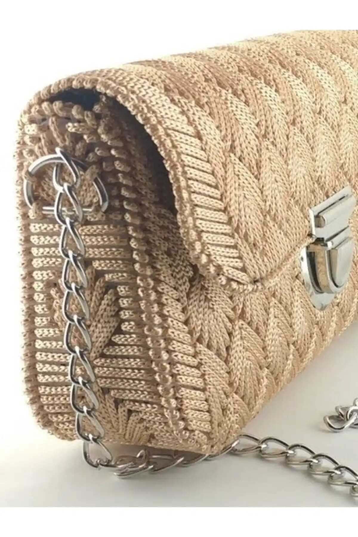 Plastik Çanta Kalıbı ile Yenilikçi ve Sürdürülebilir Mobilya ve Dekorasyon Tasarımları