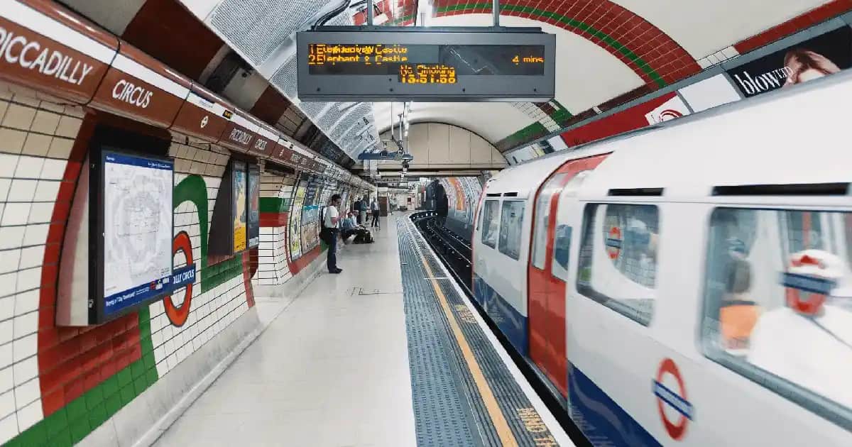 Porselen Çay Kahve ve Şeker Setleri ile Ev Dekorasyonunda Zarif Dokunuşlar