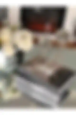DE HOME Çapraz Ayaklı İkili Küre: Modern ve Şık Dekorasyon Parçası