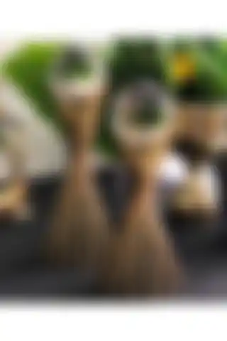 DECOOR MALLIkili Küre Gold Düz Toplu: Zarif ve Modern Dekorasyon Unsuru