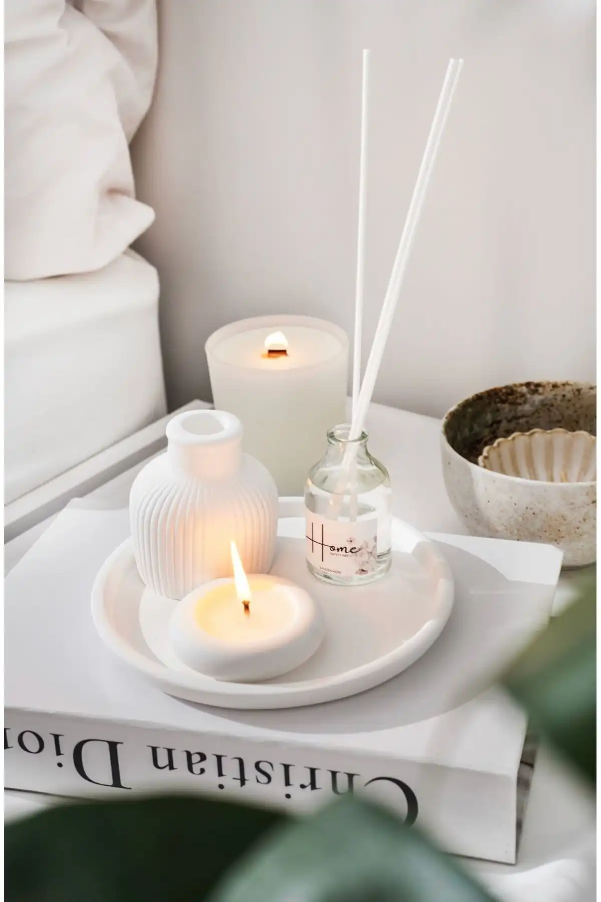 LALEZEN HOME 4’lü Set: Modern Şıklık ve Fonksiyonellik