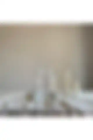 Deluxe Lım Cam Vazo: Modern Tasarım ve Estetik Görünüm ile Şıklık