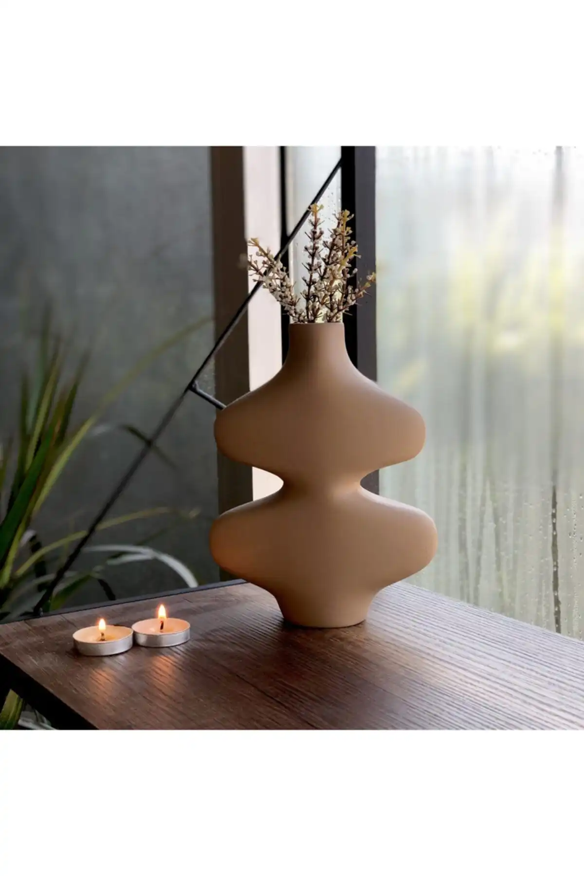 Thiramis Homeconcept Mocha Butterfly Vazo: Estetik ve Dayanıklılık Bir Arada