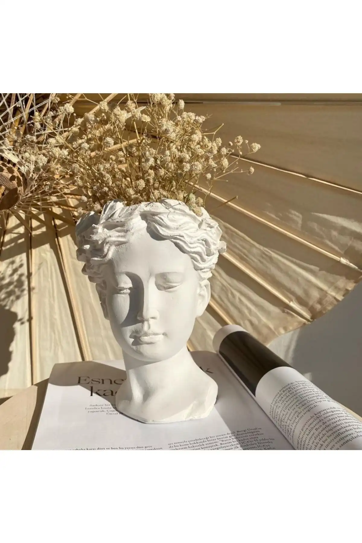 LİNECRAFT Helen Vazo Biblo ile Eviniz İçin Şık Bir Dekorasyon Seçeneği