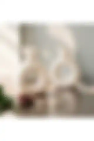 HKM Hobim Chelity Modern Dekoratif Beyaz Vazo ile Estetik Dokunuş