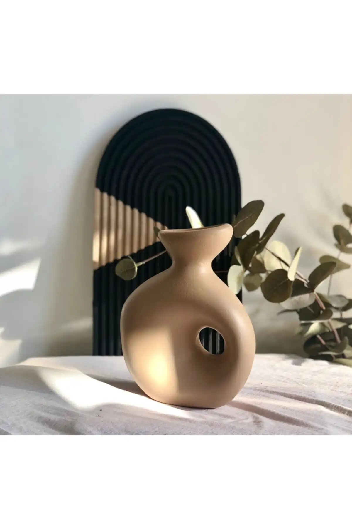 Thiramis Homeconcept Hole Vazo: Modern ve Dayanıklı Dekoratif Ürün