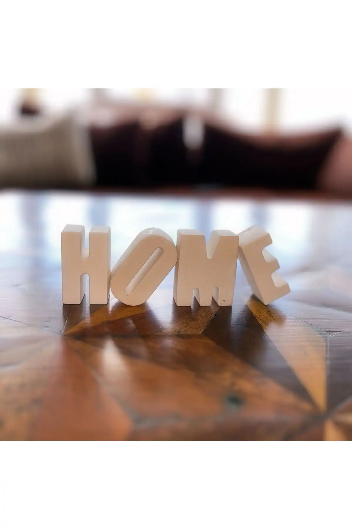 Gorgon Art Home Yazılı Biblo: Modern Tasarım ve Şıklık
