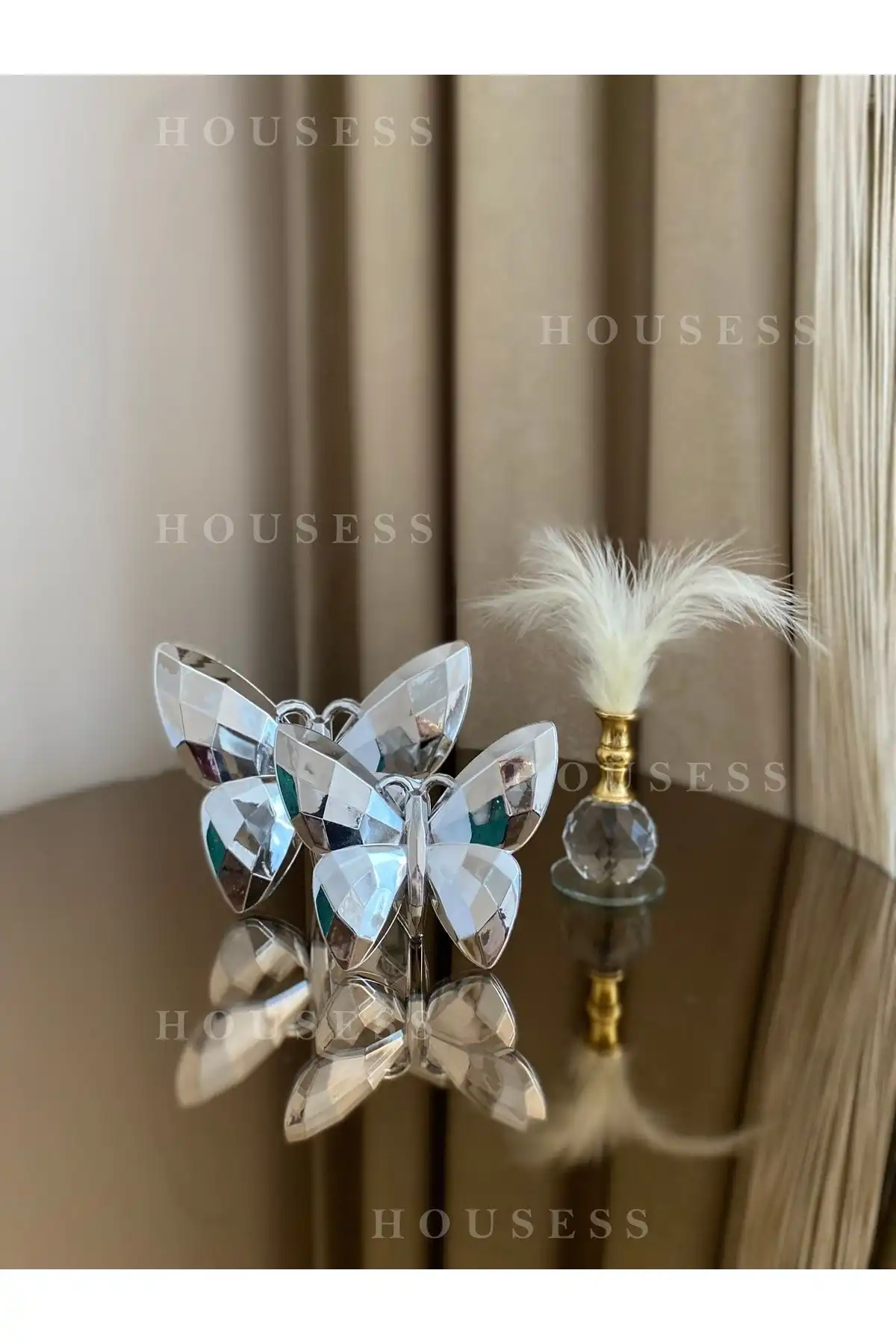 Housess Dekoratif Kelebek ve Tüylük Biblo Süs ile Evinizi Şıklaştırın
