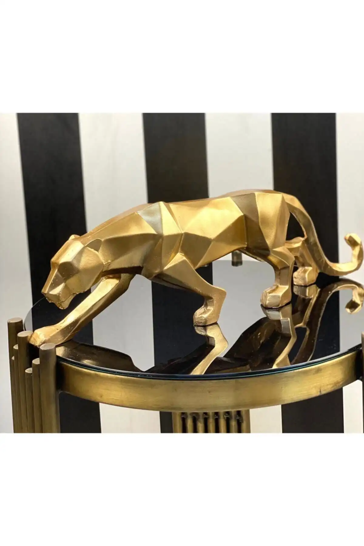 Mirsa Global Kubik Leopar Biblo Gold ile Modern Dekorasyonu Şık Hale Getirin
