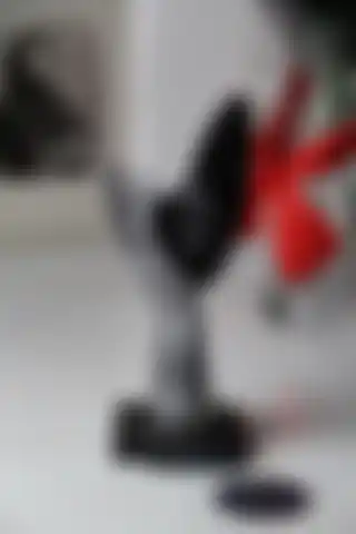Doremcy Tek El Detaylı Gümüş Yüz Biblo ile Ev ve Ofisinizi Süslüleyin