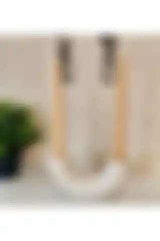 Thiramis Homeconcept Modern Bej Şamdan Mumluk: Estetik ve Dayanıklılık