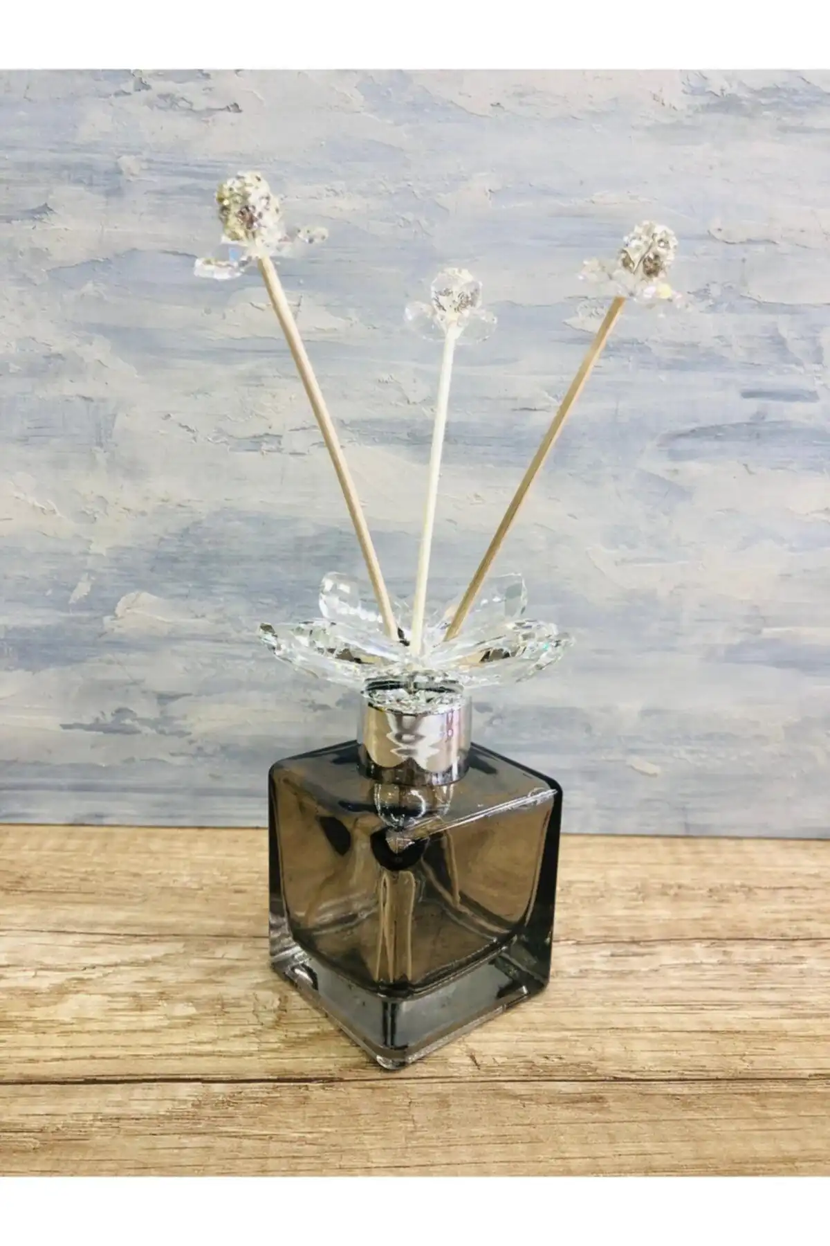 TarzzHome 100cc Kristal Cam Koku Şişesi ile Modern Estetik Yaratın