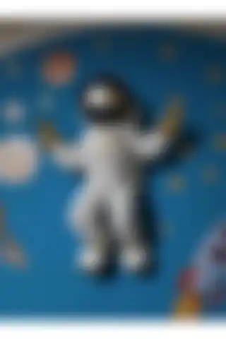 2Adam1Dekor Polyester Astronot Duvar Aksesuarı ile Modern Ev Dekorasyonu