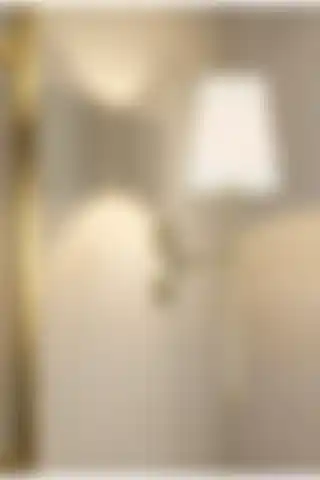 Anonim Luxury Modern Aplik: Şık ve Kullanışlı Aydınlatma Çözümü