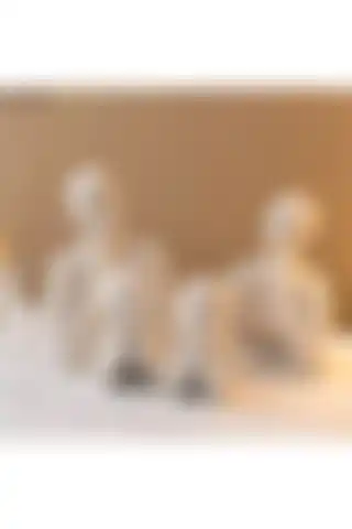 LİNECRAFT Dekoratif İki Çocuklu Aile Figürü ile Modern Bir Dokunuş