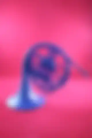 BZ Teknoloji 3D Hımym Mavi Fransız Kornosu Figür ile Şık Dekorasyon