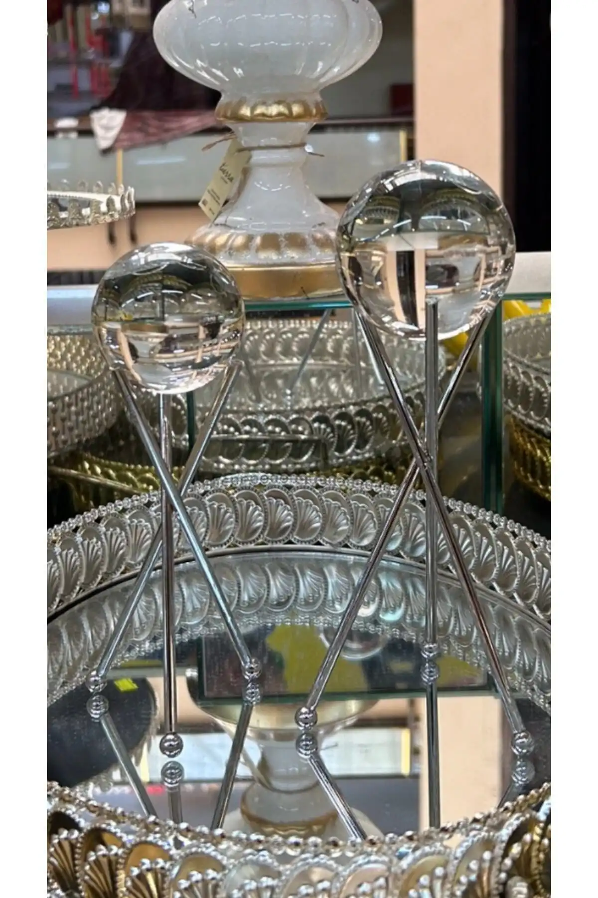 Mercee Metal Ayaklı İkili Kristal Küre ile Modern Ev Dekorasyonu