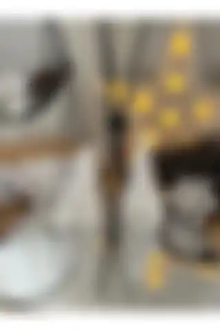 MİMİKRİ HOME Dekoratif Yılbaşı Cücesi ve Kartanesi ile Modern Stilinizi Yansıtın