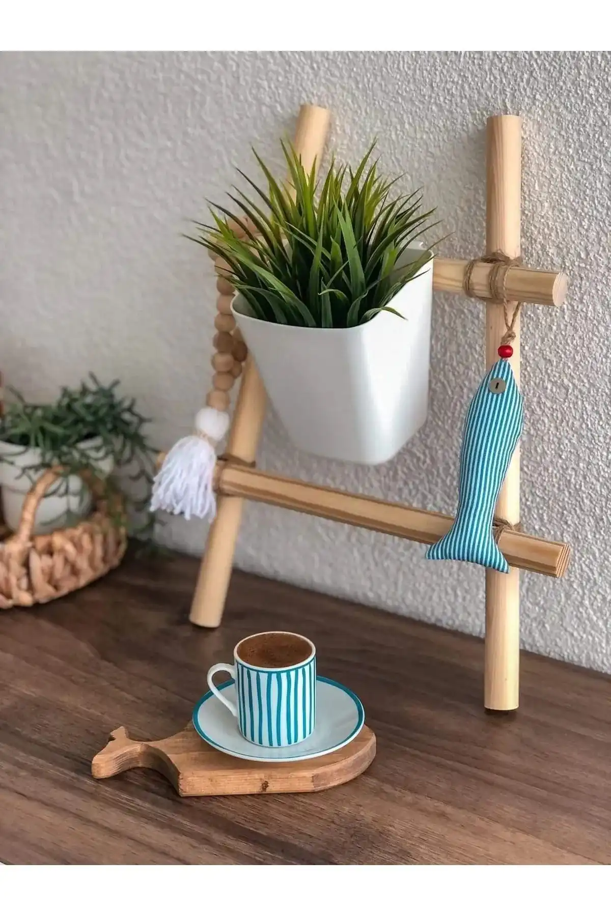 Marangozi Dekoratif Mini Merdiven: Modern ve Rustik Bir Dokunuş