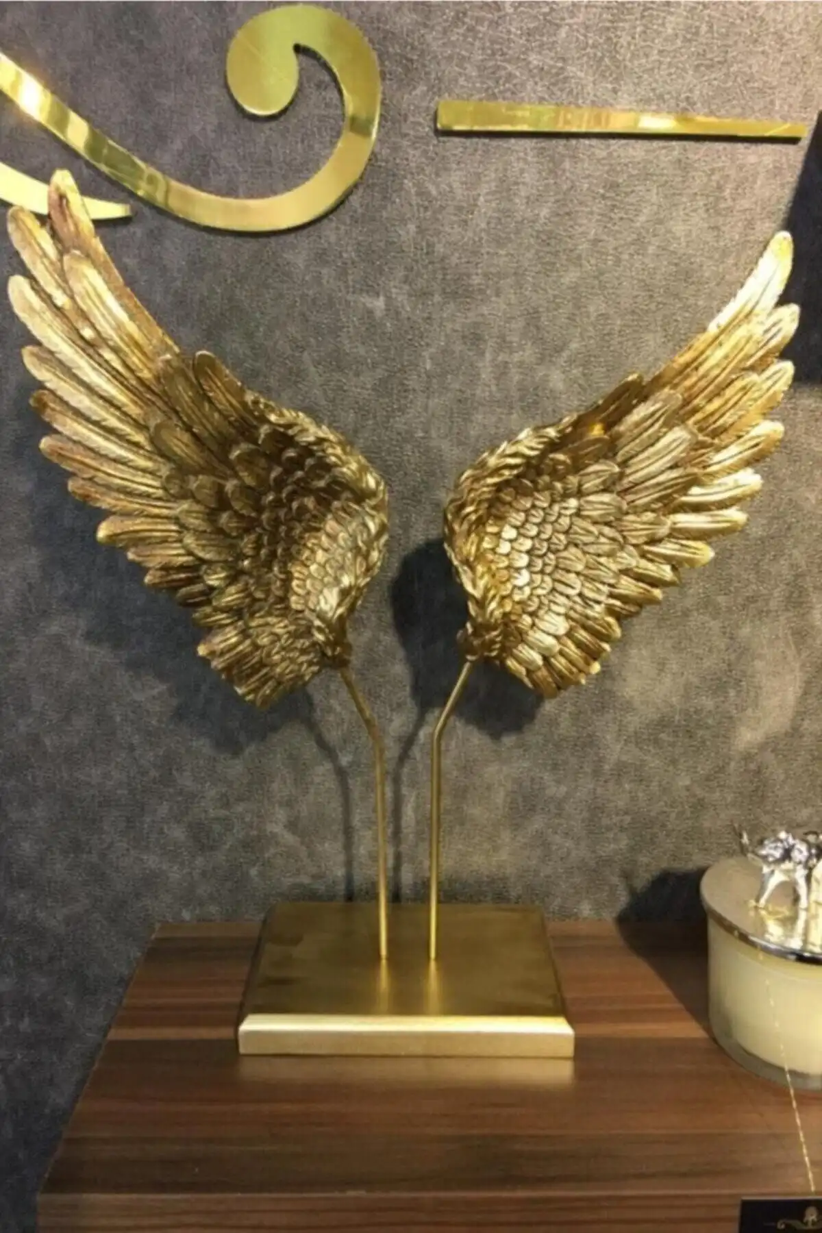 Vip SanatMelek Kanadı Gold: Şık ve Estetik Dekorasyon Parçası